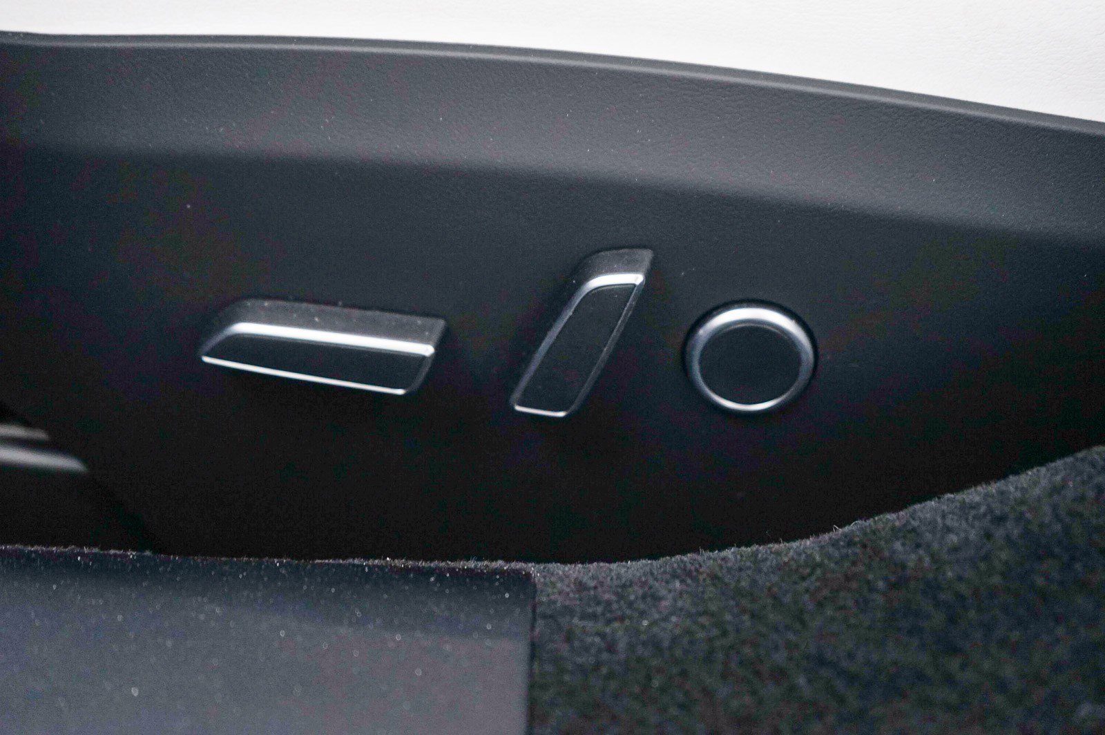 Used 2022 Tesla Model S Standard Range image 21
