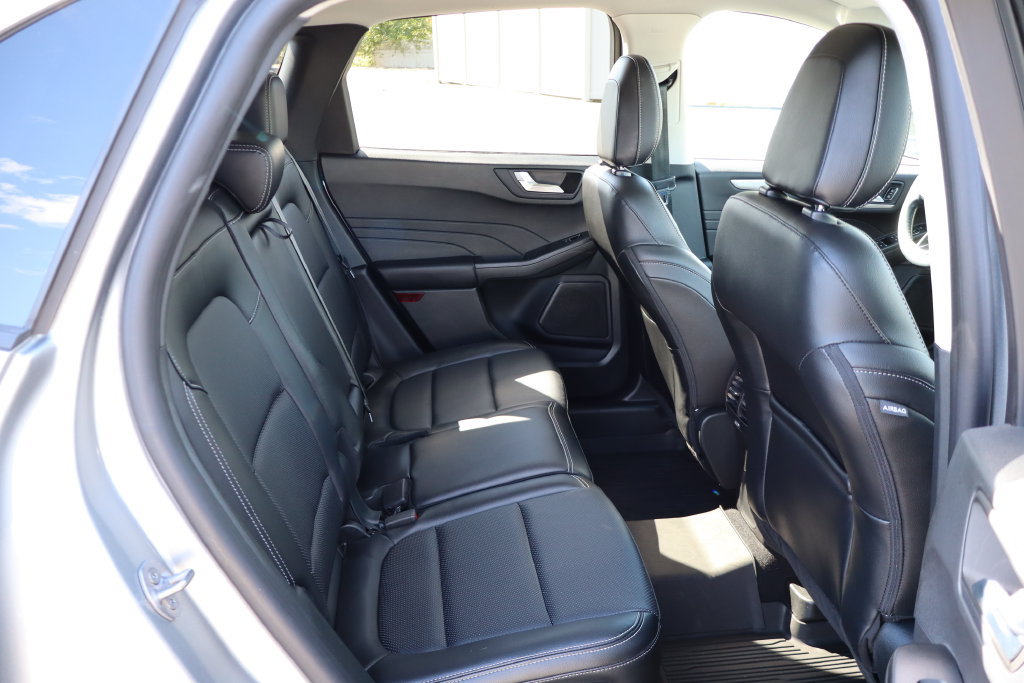 Used 2022 Ford Escape SEL w/ Class II Trailer Tow Package AWD/4WD image 29