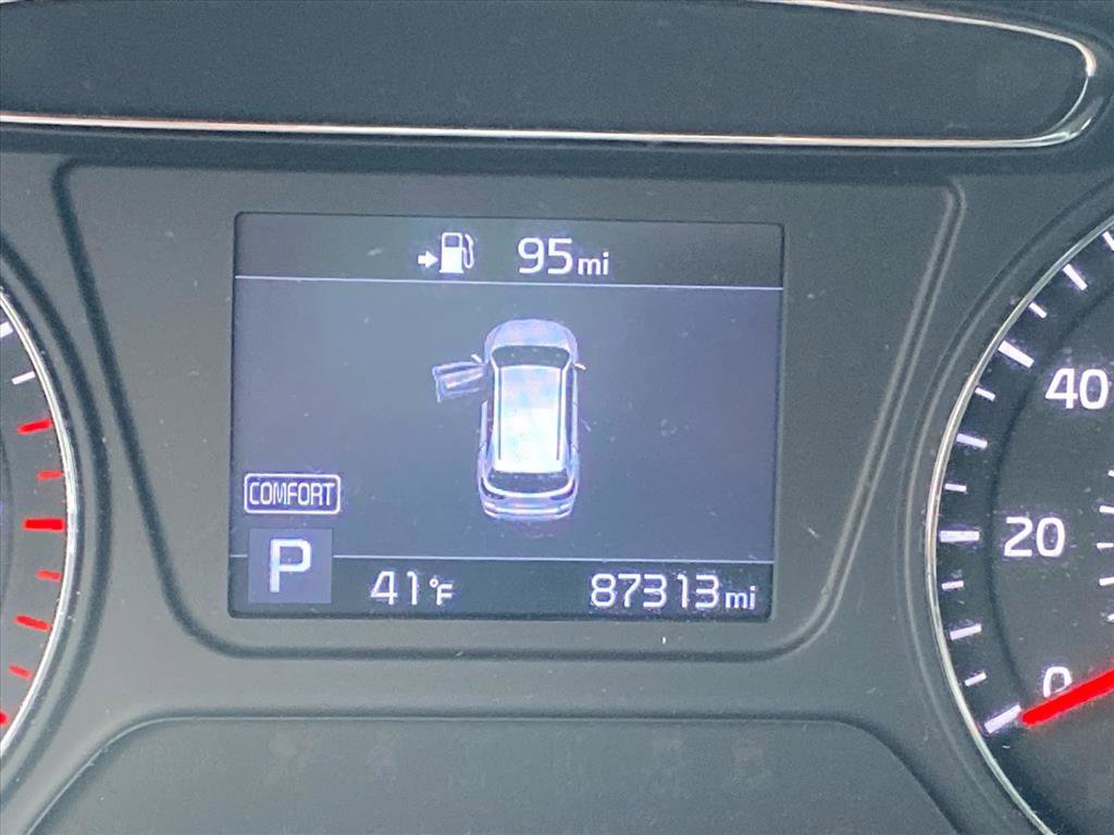 Used 2020 Kia Sorento S image 19