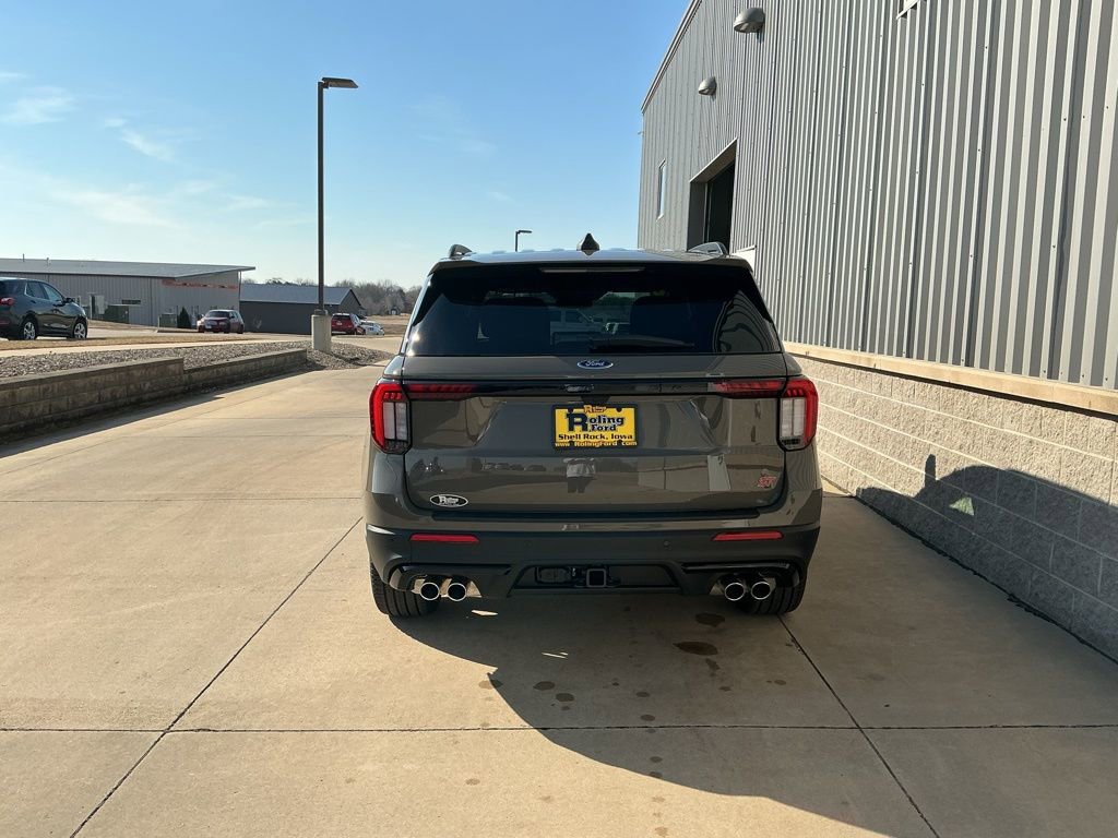 New 2026 Ford Explorer ST w/ Sun And Sound Package image 5
