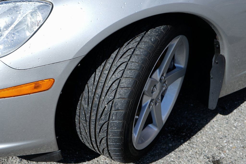 Used 2006 Chevrolet Corvette Coupe w/ Preferred Equipment Group image 46