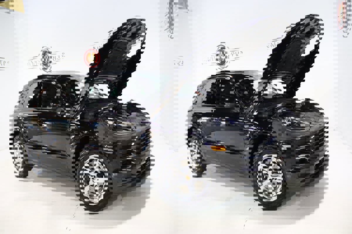 Used 2020 Porsche Macan image 36