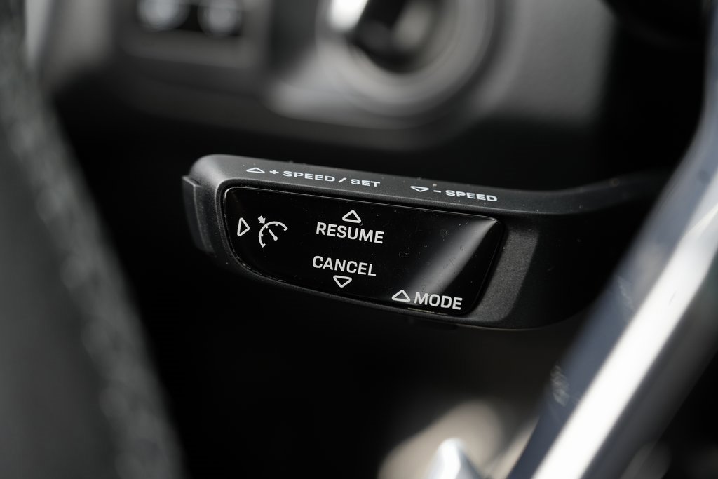 Used 2020 Porsche Cayenne image 52