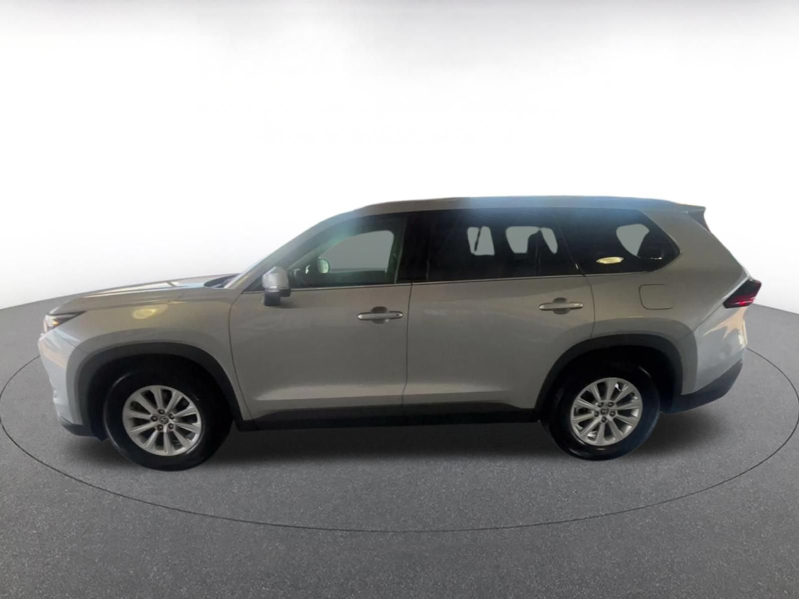 Used 2025 Toyota Grand Highlander FWD image 8