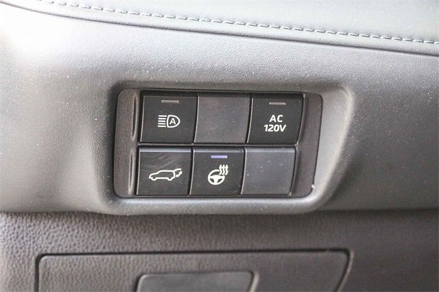 Used 2023 Toyota Highlander Limited image 31