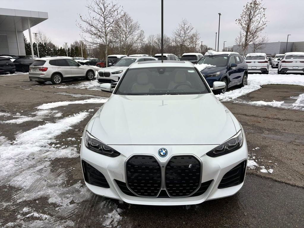 Certified 2022 BMW i4 eDrive40 w/ M Sport Package image 2