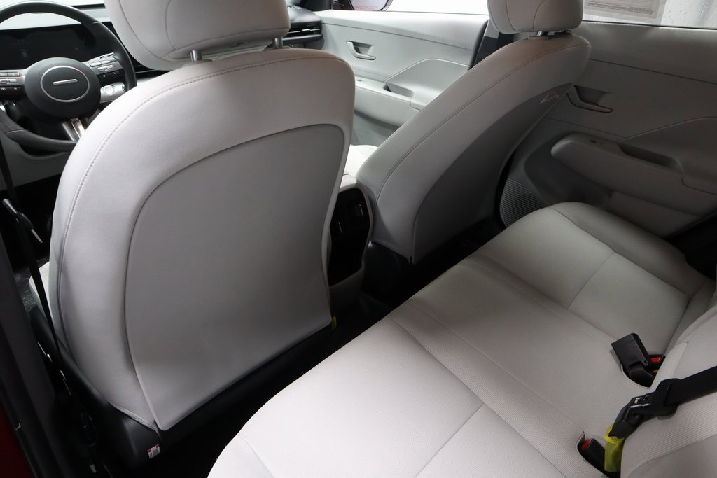 Certified 2025 Hyundai Kona SEL image 20