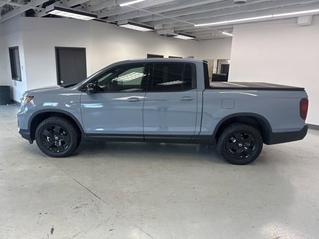 Used 2025 Honda Ridgeline Black Edition image 6