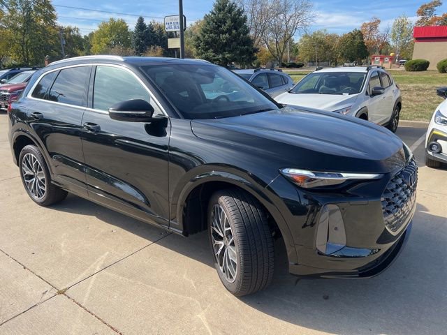 New 2025 Audi Q5 Premium Plus