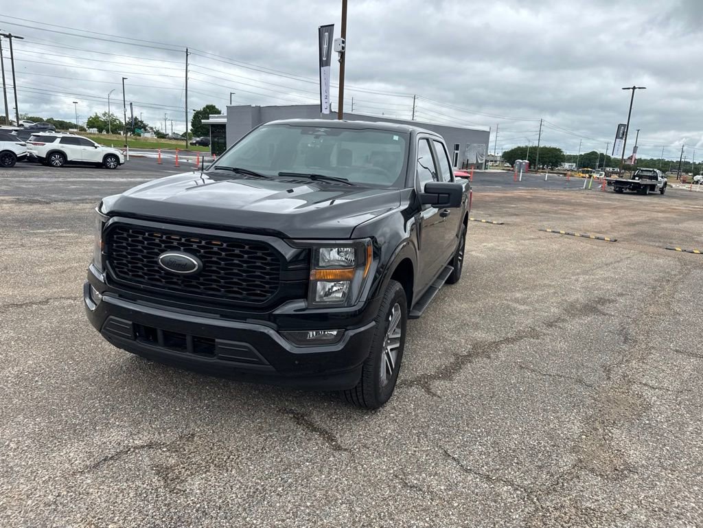 Used 2023 Ford F150 XL w/ STX Appearance Package RWD image 5