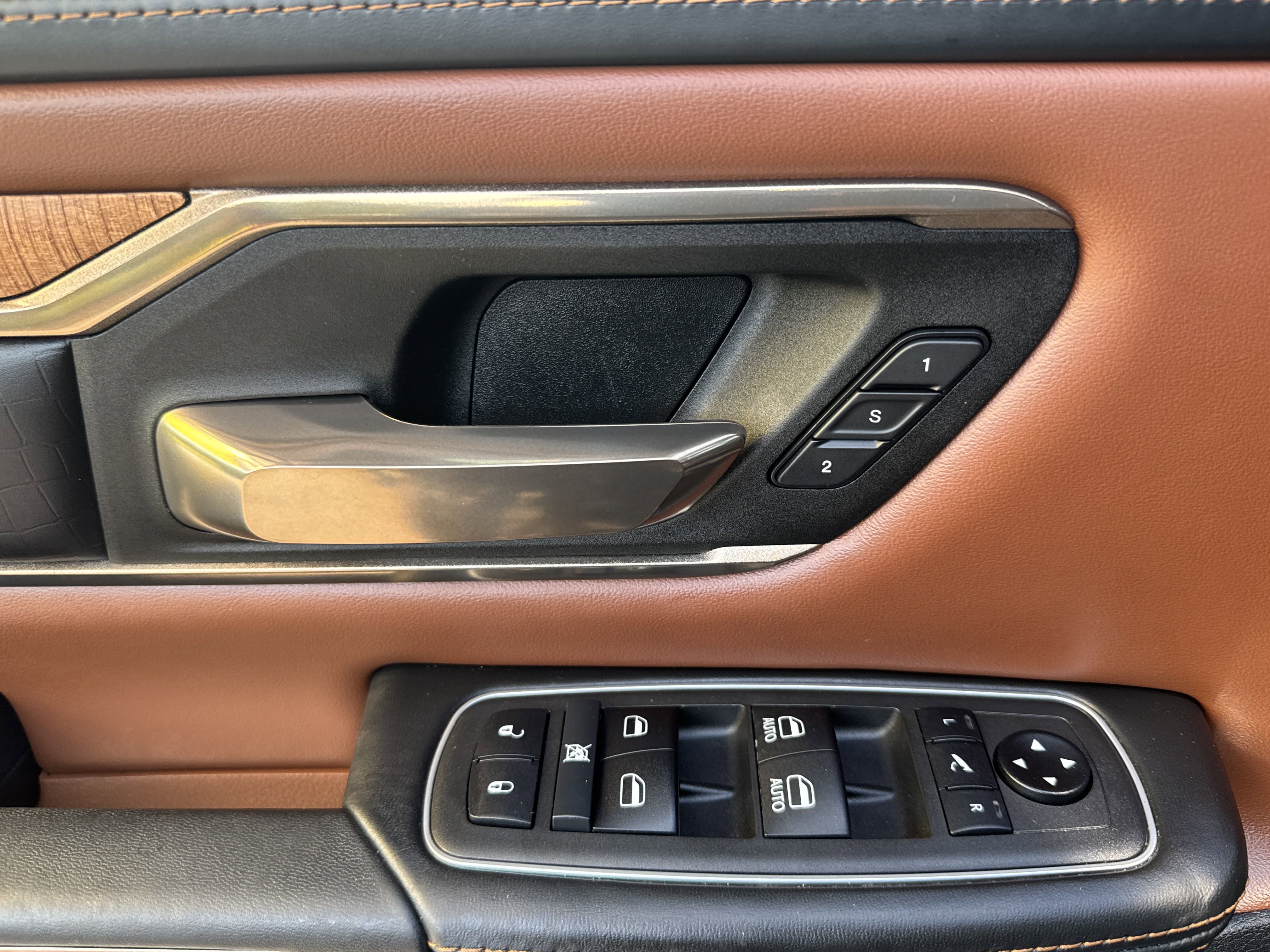 New 2023 GMC Savana 2500 w/ Driver Convenience Package image 15