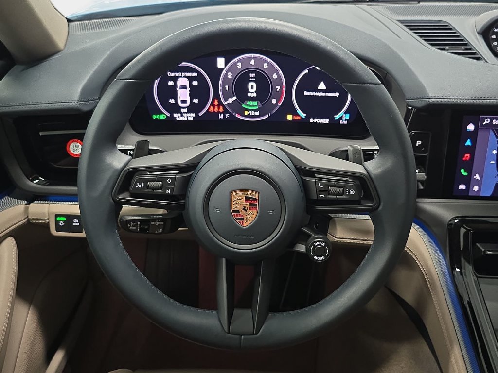 Certified 2026 Porsche Panamera 4 E-Hybrid AWD/4WD image 13