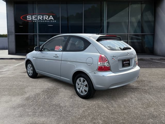 Used 2010 Hyundai Accent GS w/ Premium Pkg 3 FWD image 3