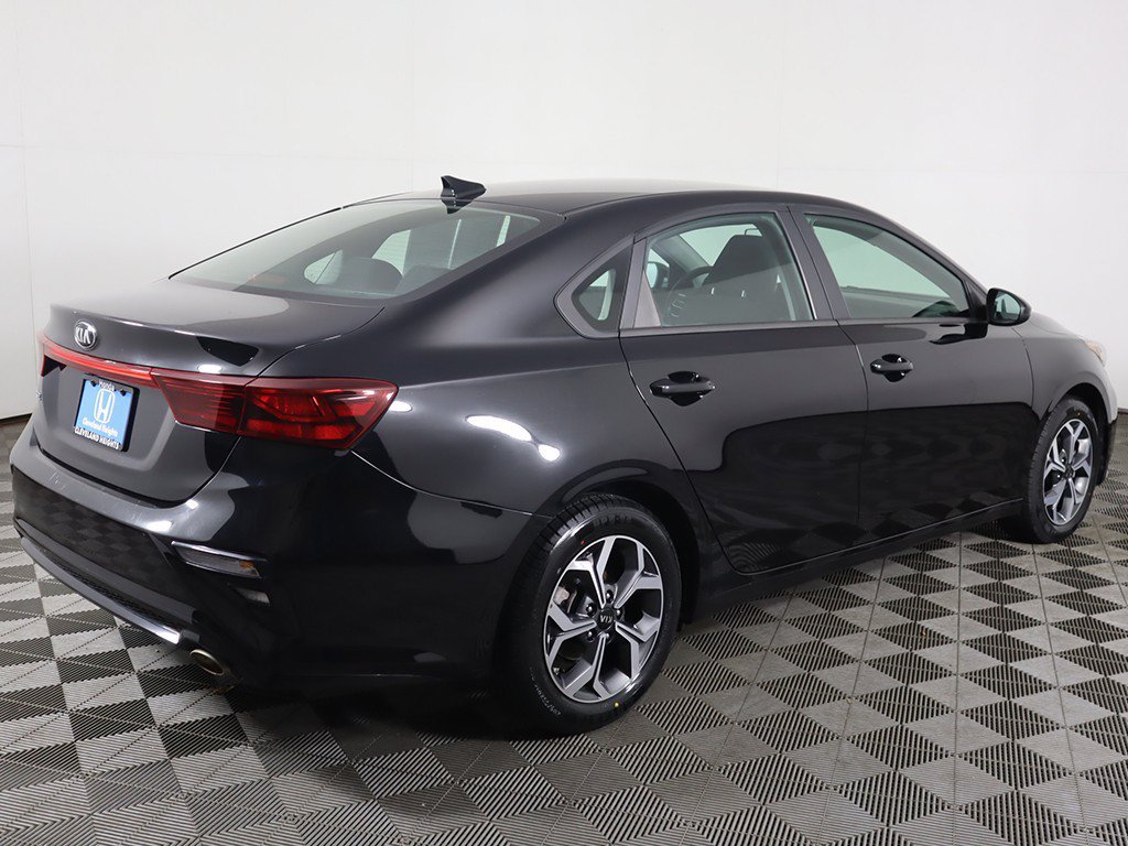 Used 2020 Kia Forte LXS FWD image 7