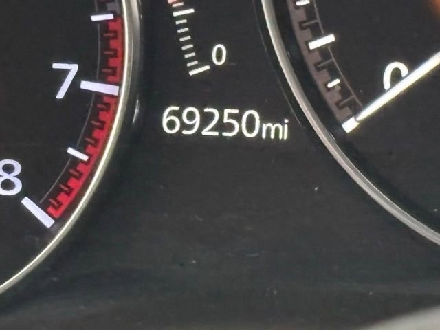 Used 2020 MAZDA CX-30 Premium image 22