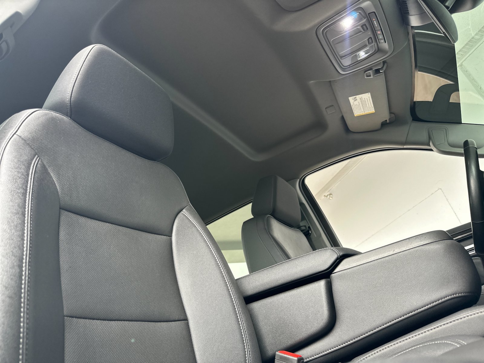 Used 2024 Chevrolet Silverado 2500 LTZ AWD/4WD image 16