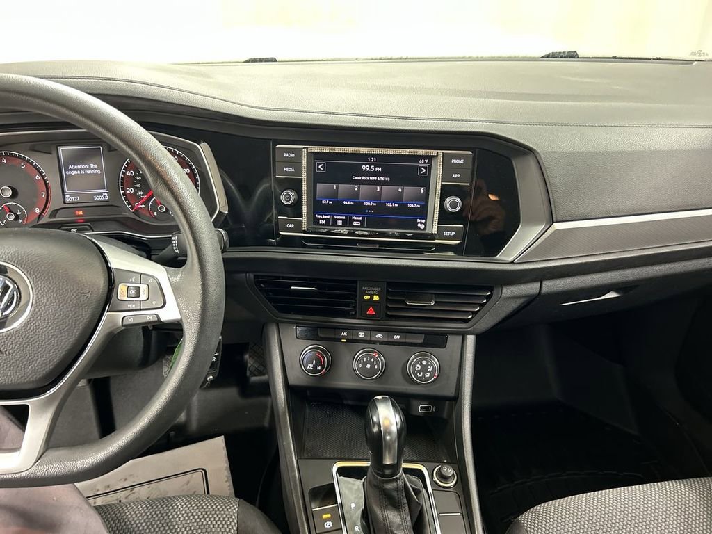 Used 2019 Volkswagen Jetta S image 18