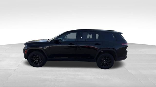 Used 2025 Jeep Grand Cherokee L Altitude AWD/4WD image 3
