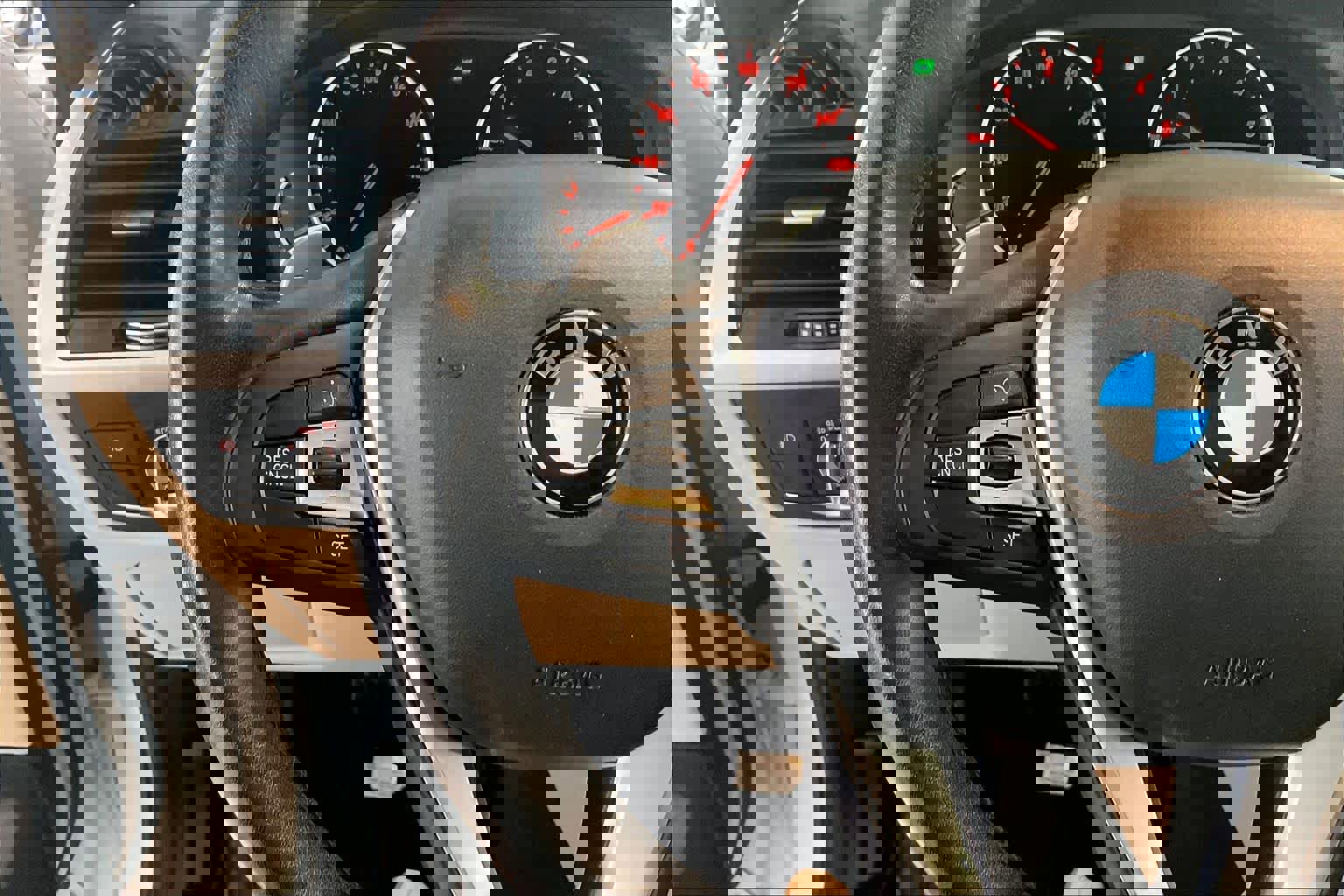 Used 2019 BMW X3 sDrive30i w/ Driving Assistance Package image 22