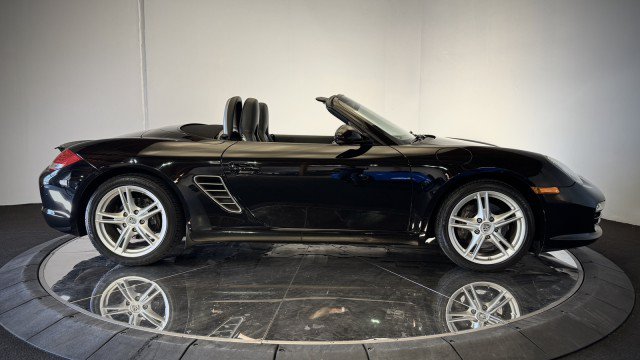 Used 2011 Porsche Boxster RWD image 25