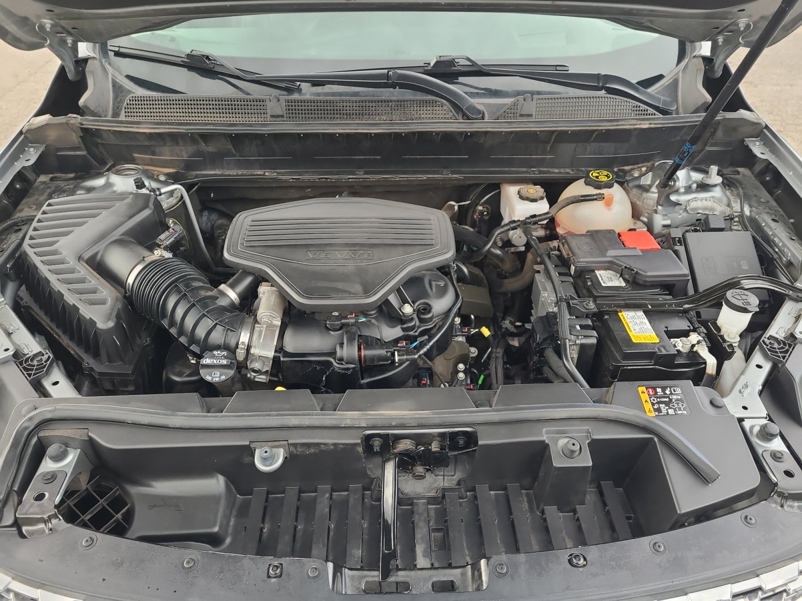 Used 2023 GMC Acadia Denali FWD image 32