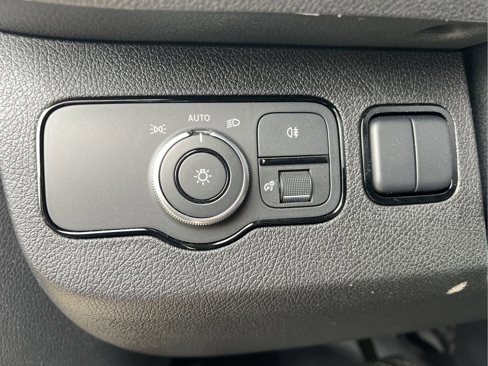 Certified 2024 Mercedes-Benz Sprinter 2500 image 28