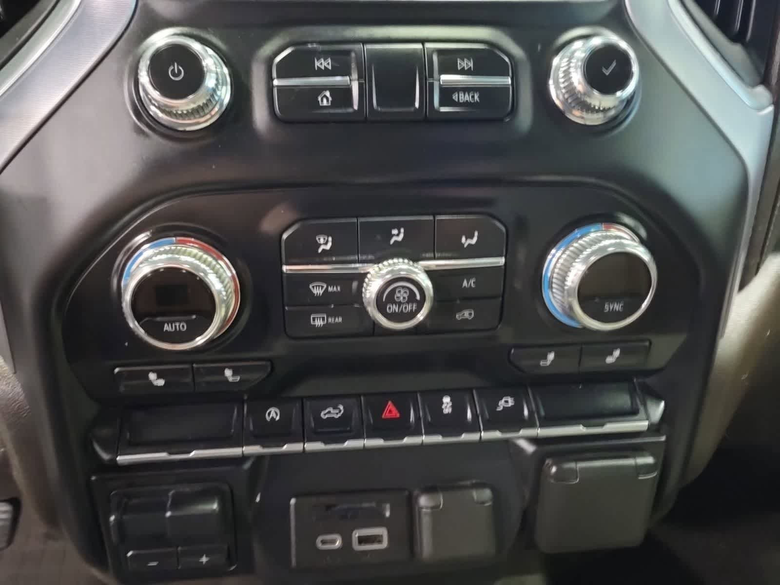 Used 2019 GMC Sierra 1500 SLE w/ SLE Value Package AWD/4WD image 24