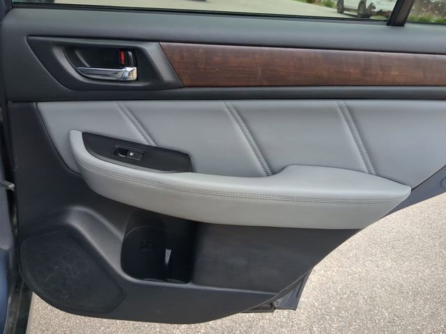 Used 2018 Subaru Outback 2.5i Limited AWD/4WD image 36