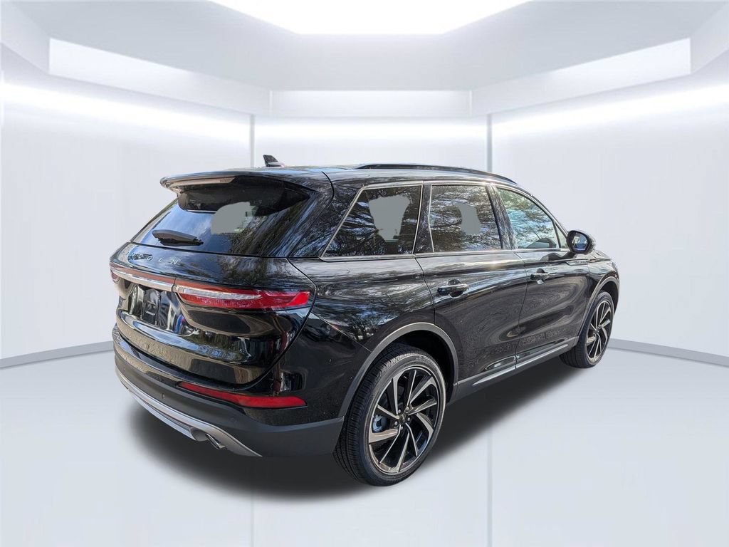 New 2026 Lincoln Corsair Reserve FWD image 6