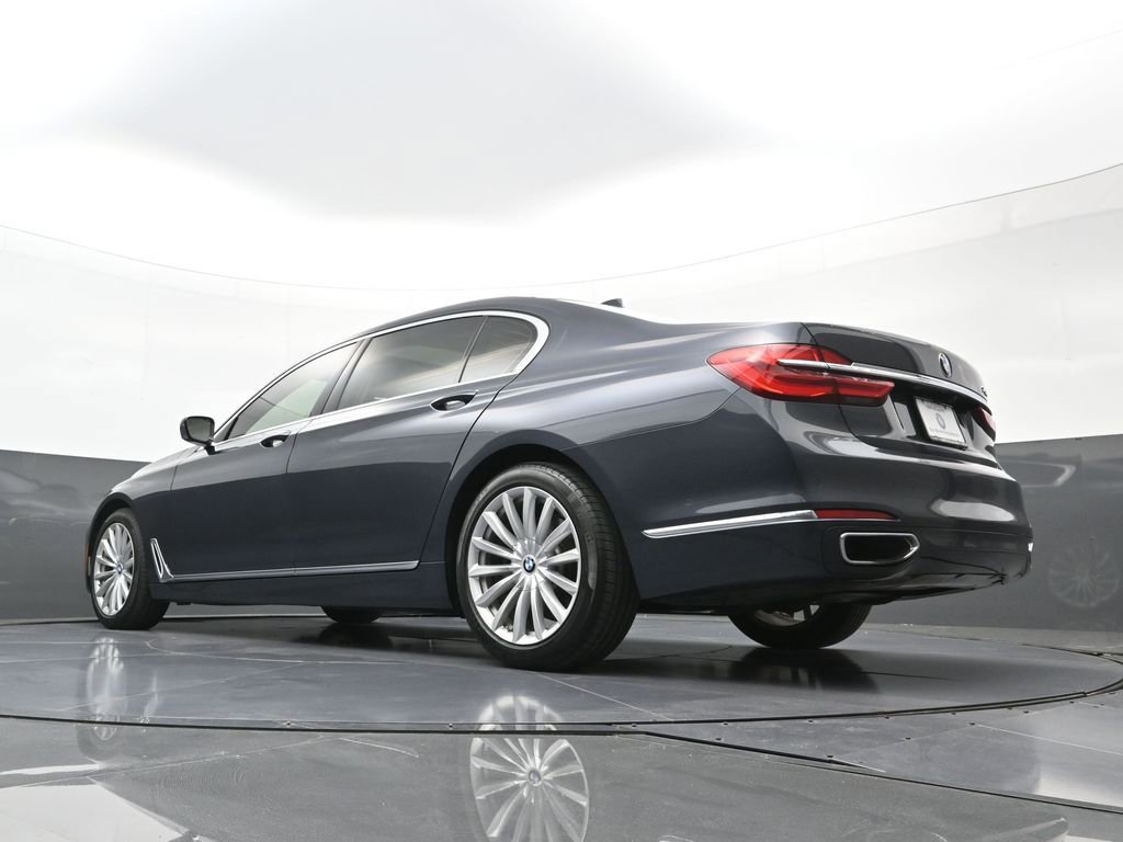 Used 2016 BMW 740i RWD image 26