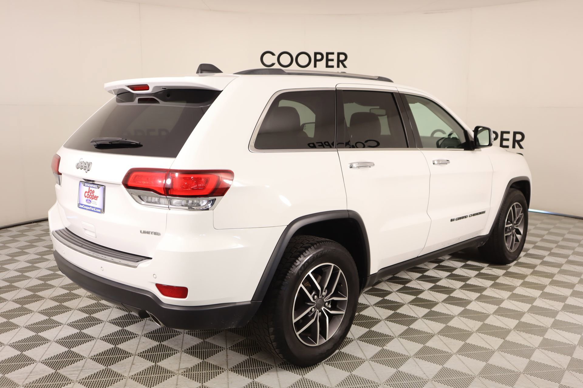 Used 2022 Jeep Grand Cherokee Limited RWD image 22