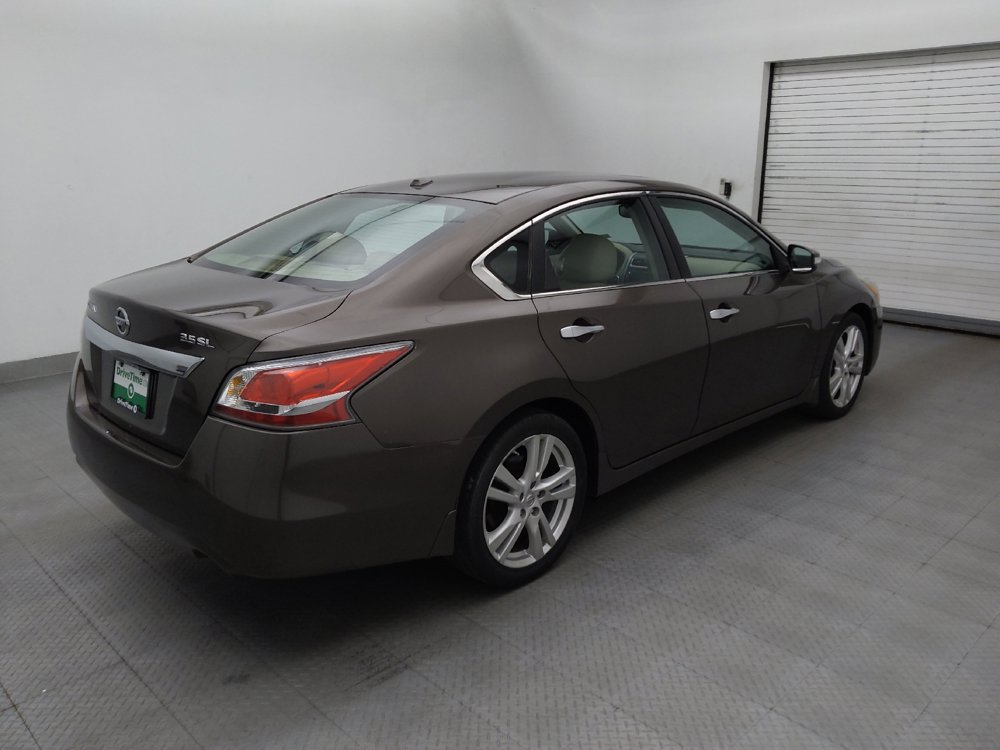 Used 2015 Nissan Altima 3.5 SL FWD image 9