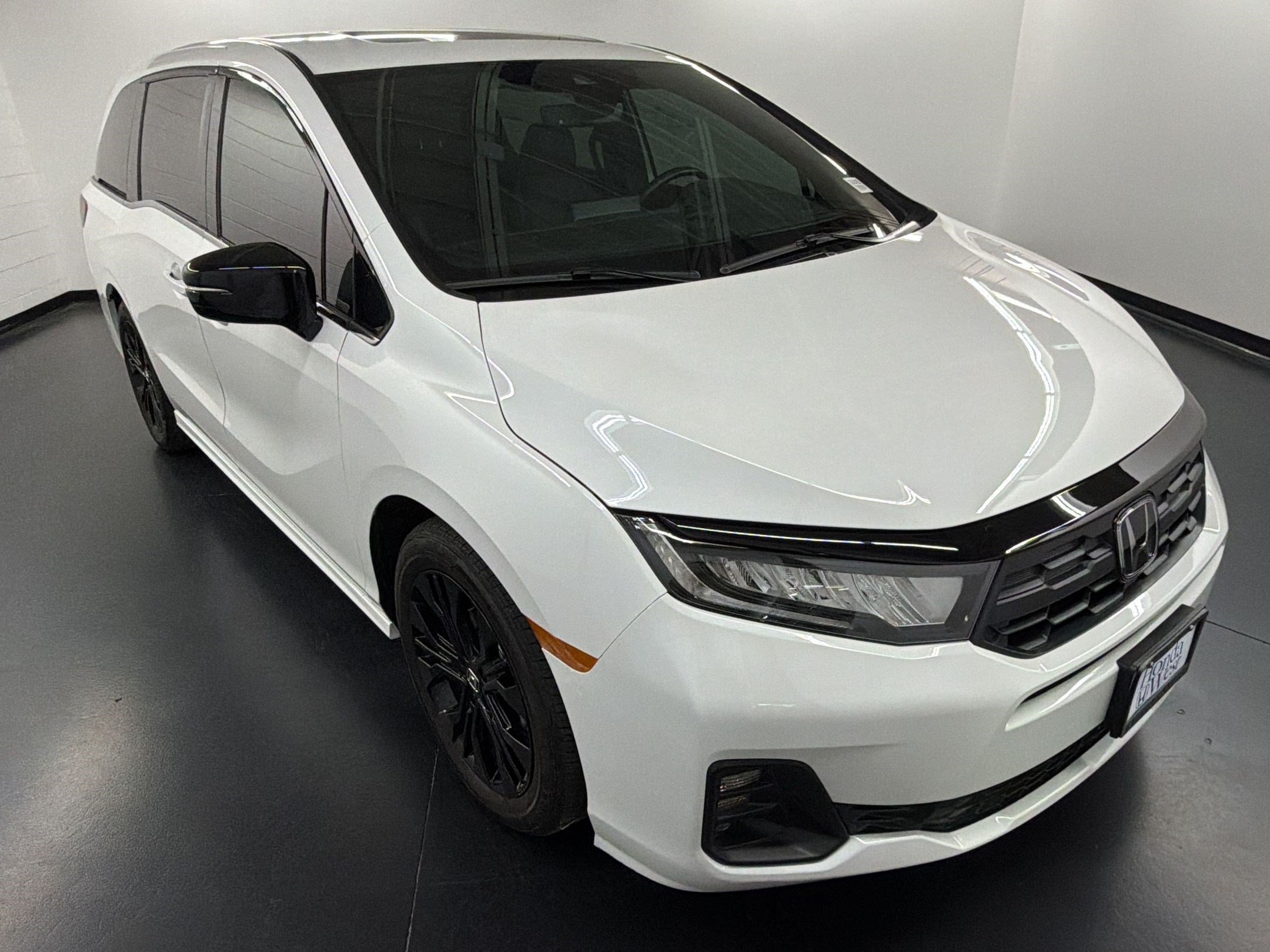 Certified 2025 Honda Odyssey Sport-L image 7