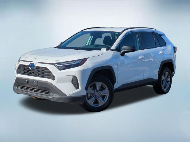 Used 2024 Toyota RAV4 LE AWD/4WD image 2