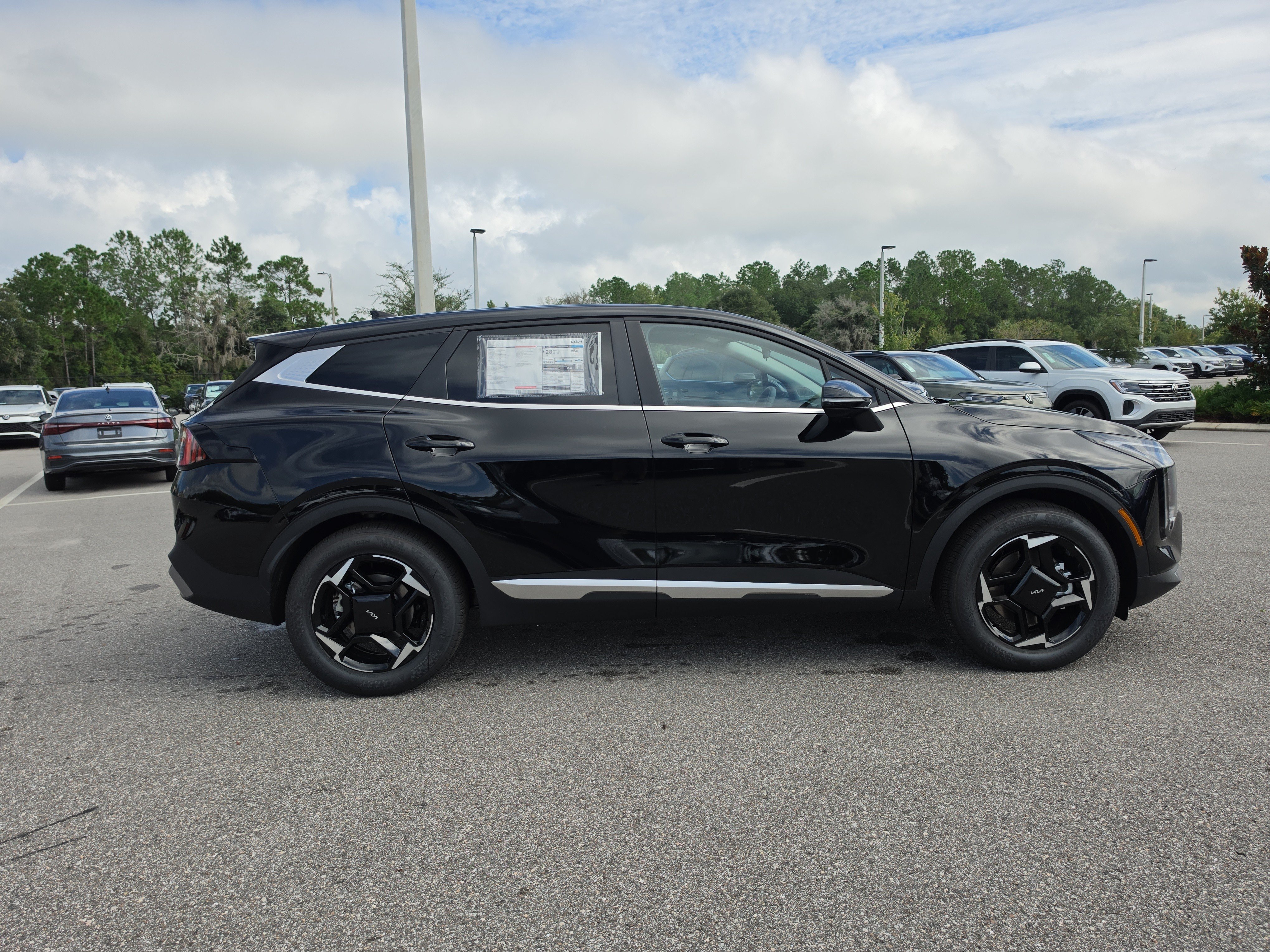 New 2027 Kia Sportage EX FWD image 9