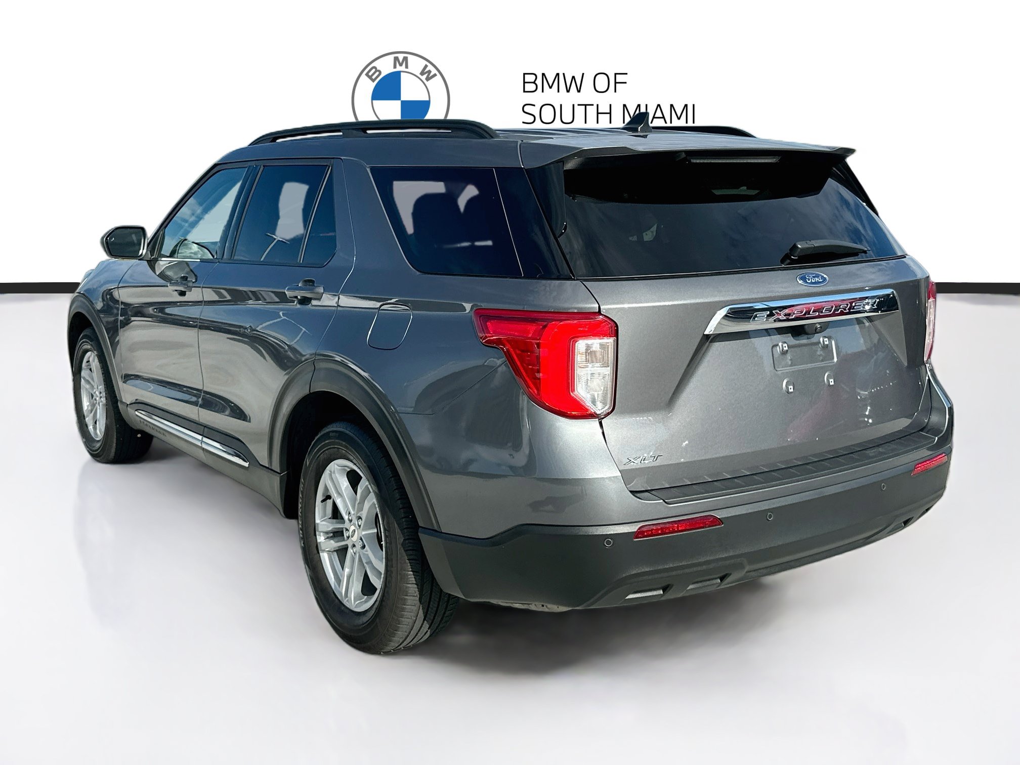 Used 2024 Ford Explorer XLT RWD image 5