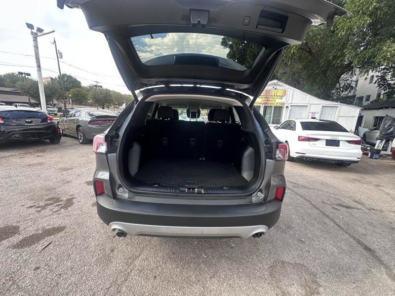 Used 2022 Ford Escape SE w/ Convenience Package FWD image 6