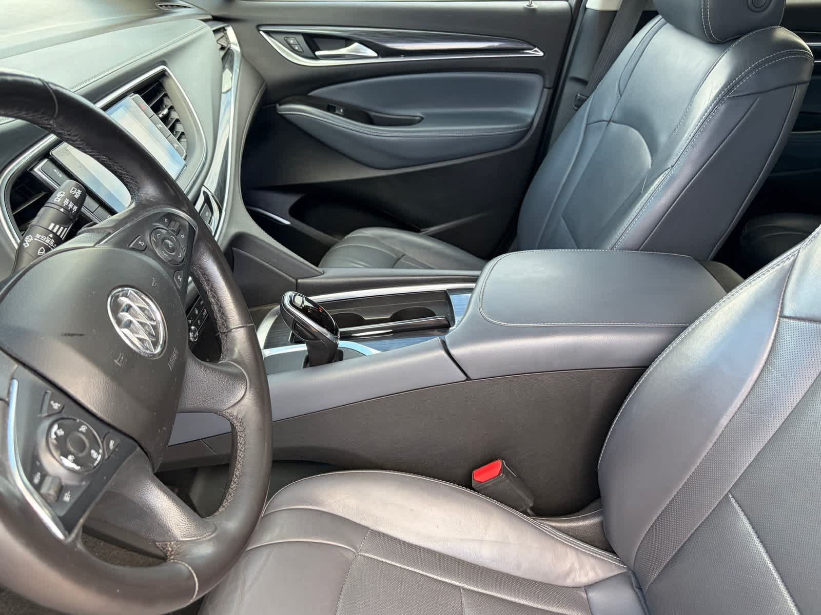 Used 2018 Buick Enclave Premium w/ Experience Buick Package FWD image 14