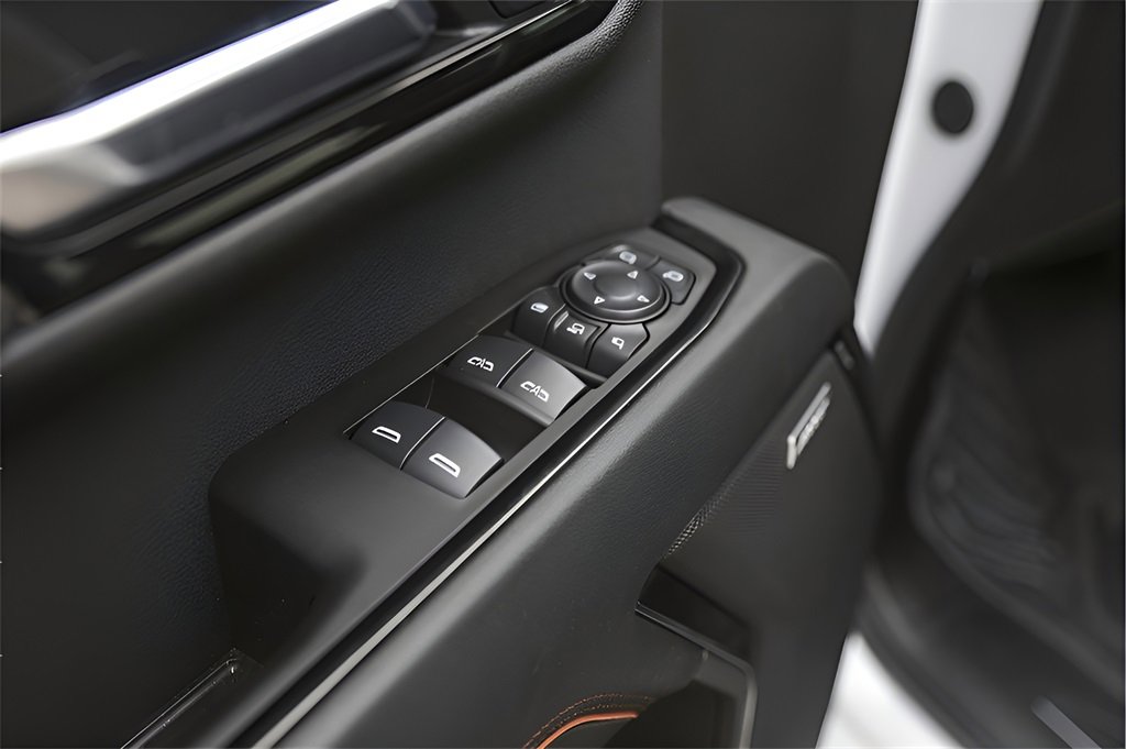 New 2025 GMC Sierra 2500 AT4 w/ AT4 Premium Plus Package image 35