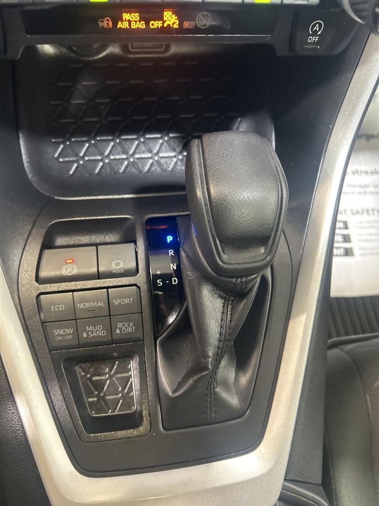 Used 2024 Toyota RAV4 XLE w/ Convenience Package image 29