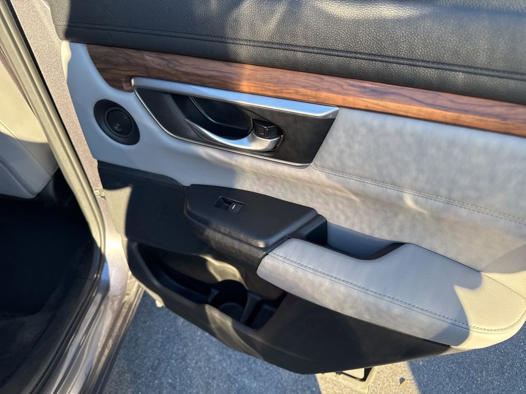 Used 2021 Honda CR-V EX-L image 13