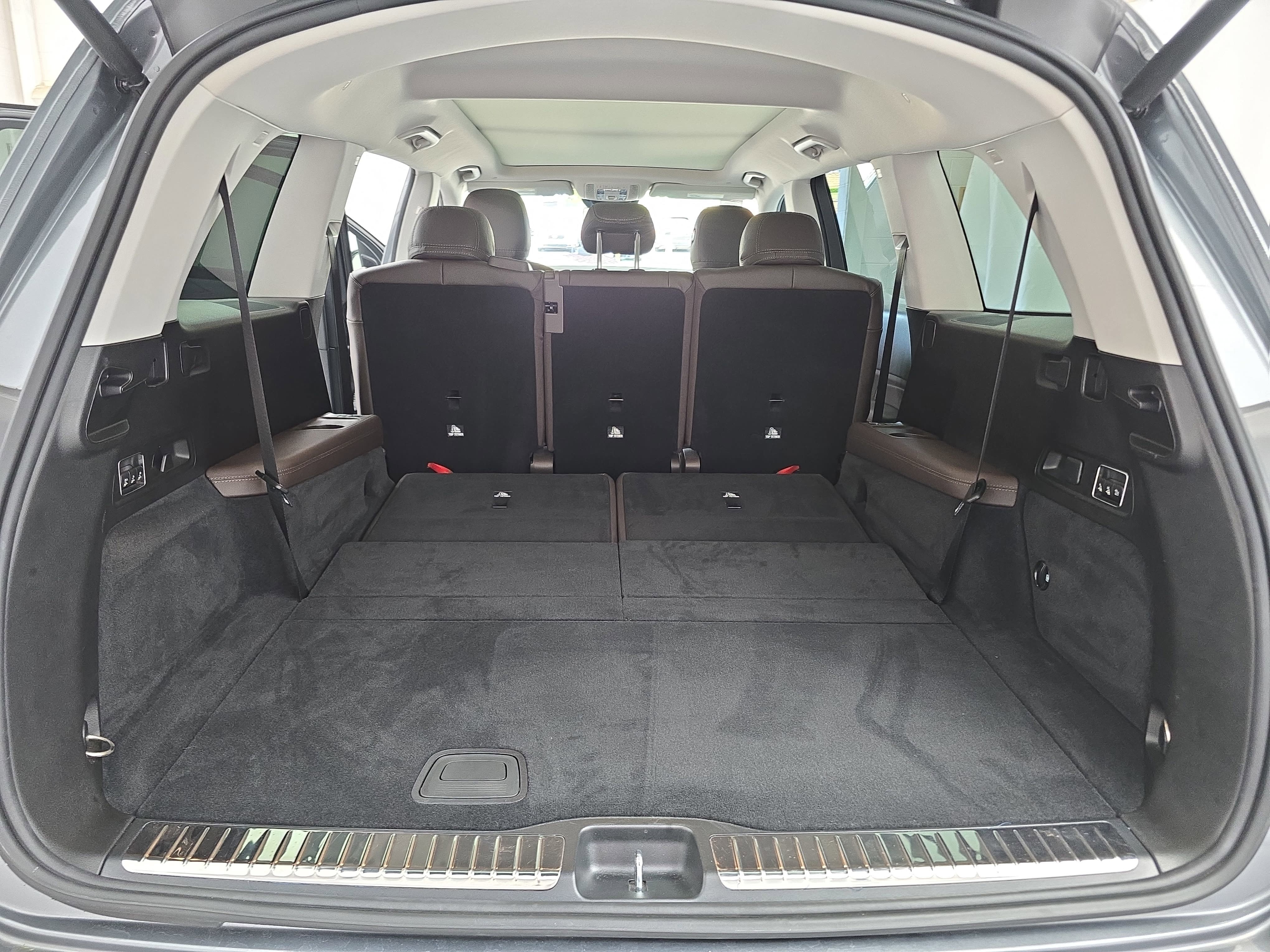 Certified 2023 Mercedes-Benz GLS 450 4MATIC w/ AMG Line Exterior image 13