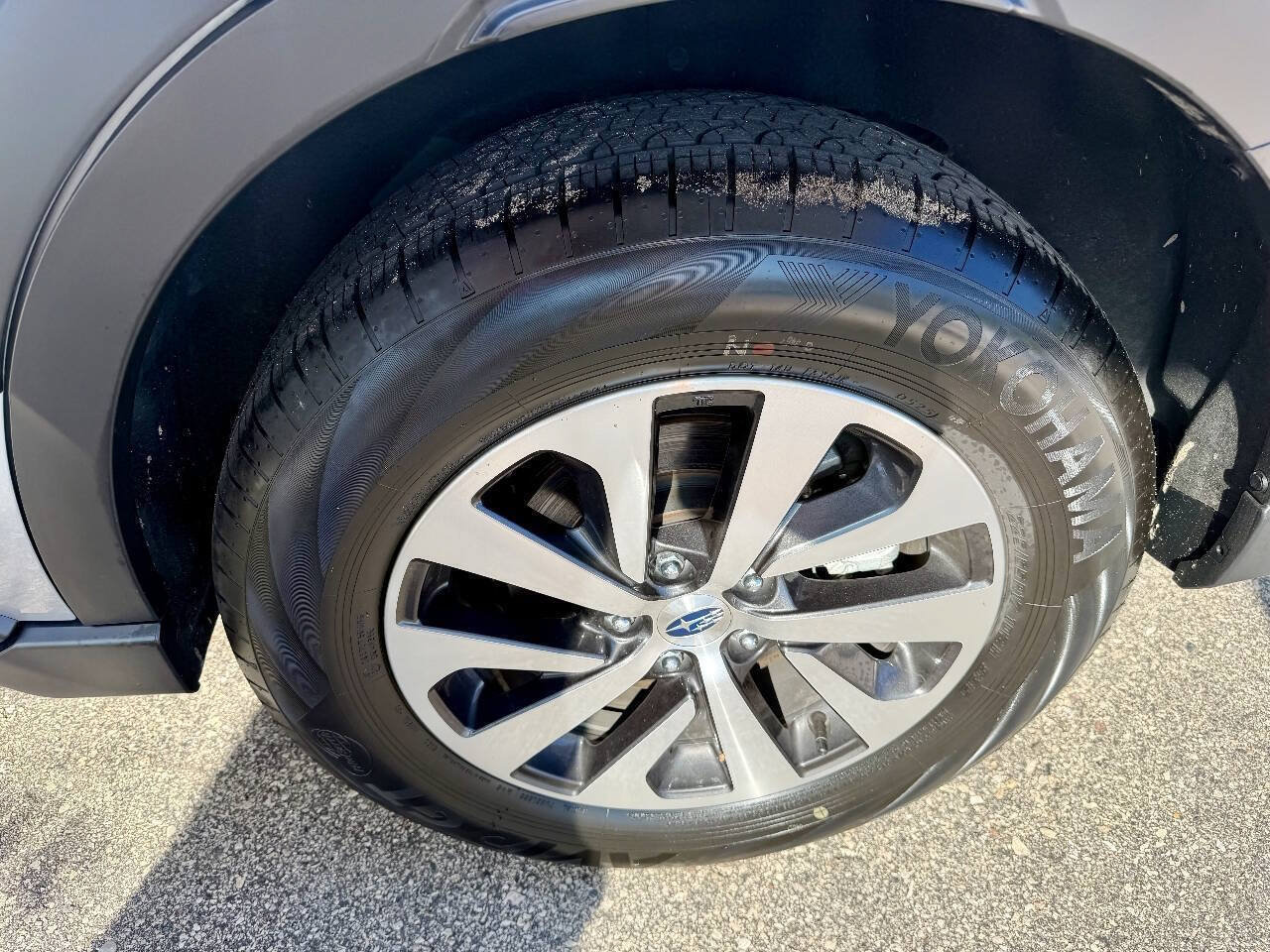 Used 2025 Subaru Outback Premium AWD/4WD image 15