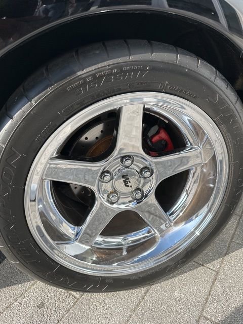 Used 2004 Ford Mustang Cobra RWD image 16