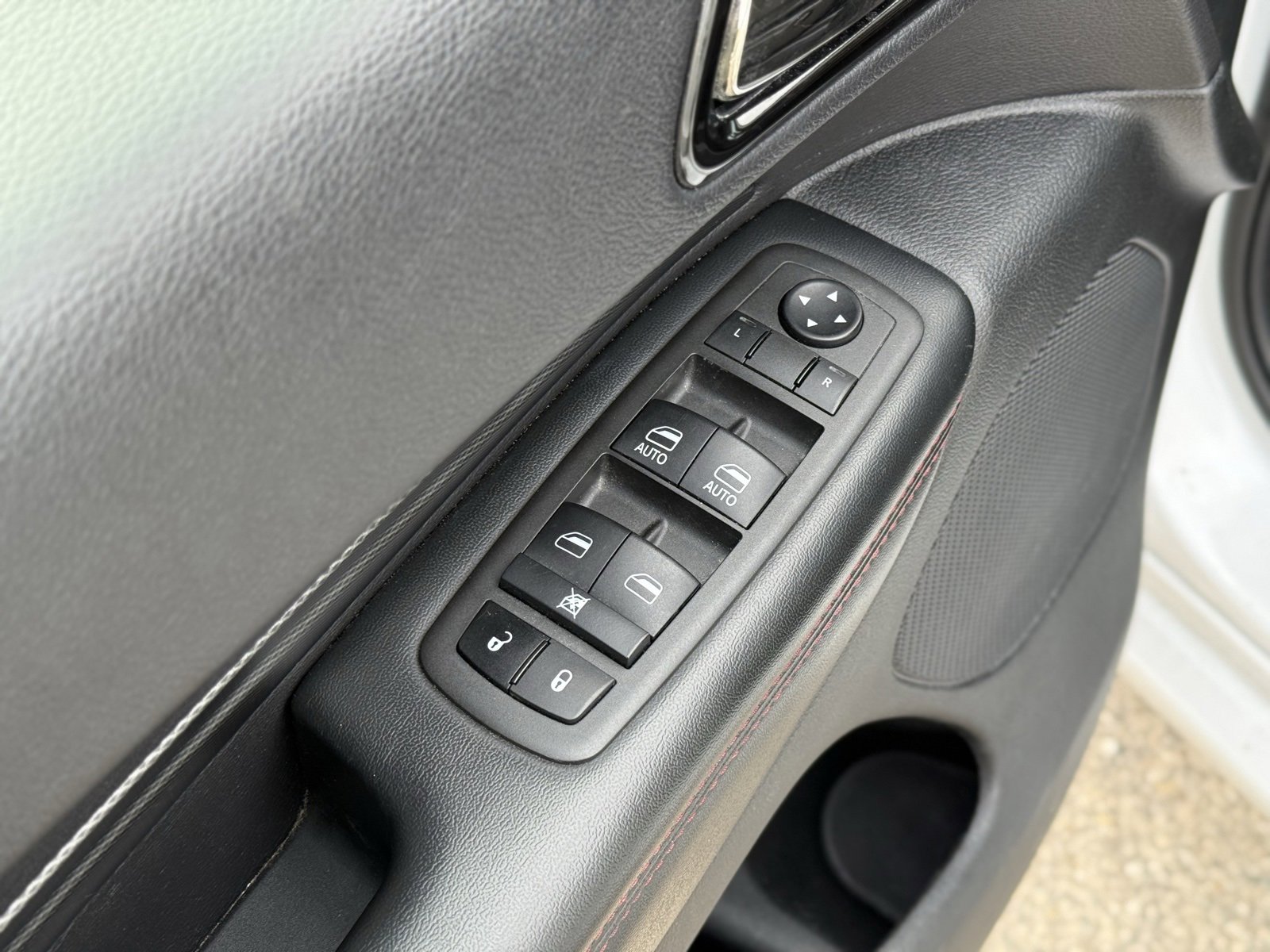 Used 2022 Dodge Durango R/T w/ Blacktop Package image 15