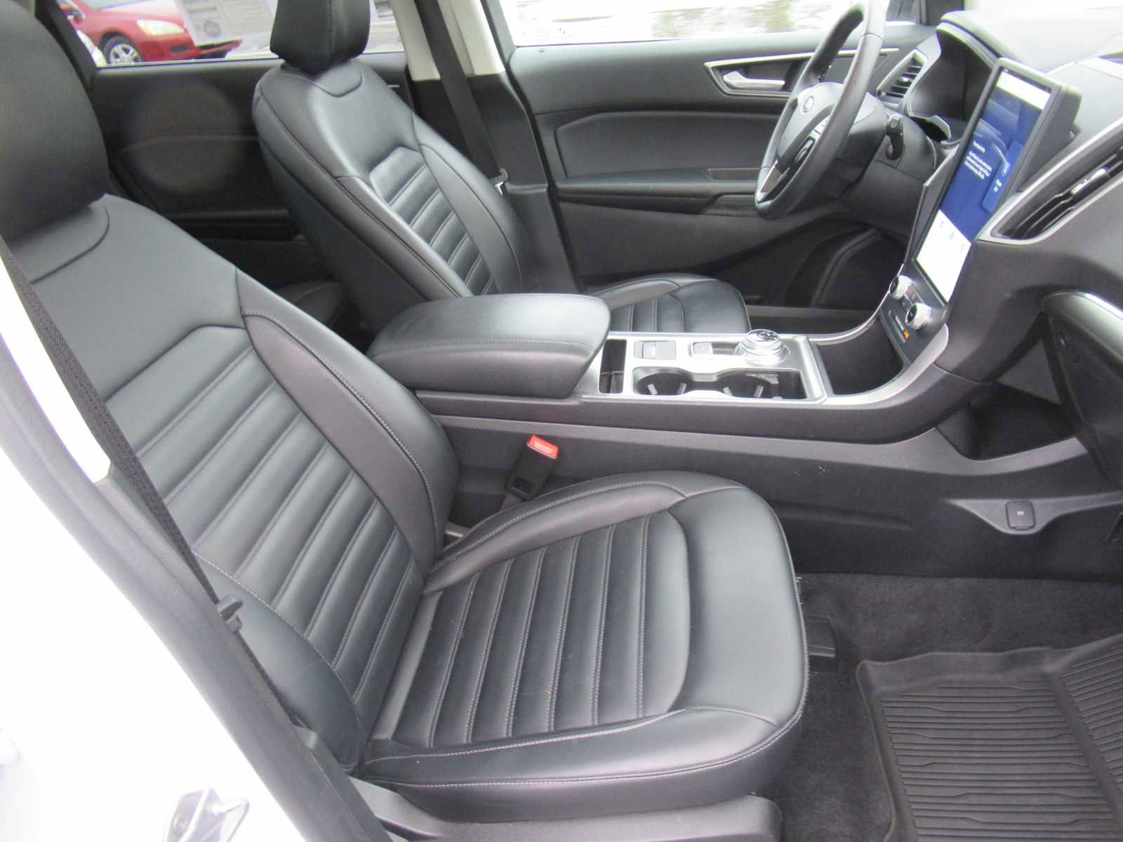 Used 2022 Ford Edge SEL w/ Convenience Package image 15