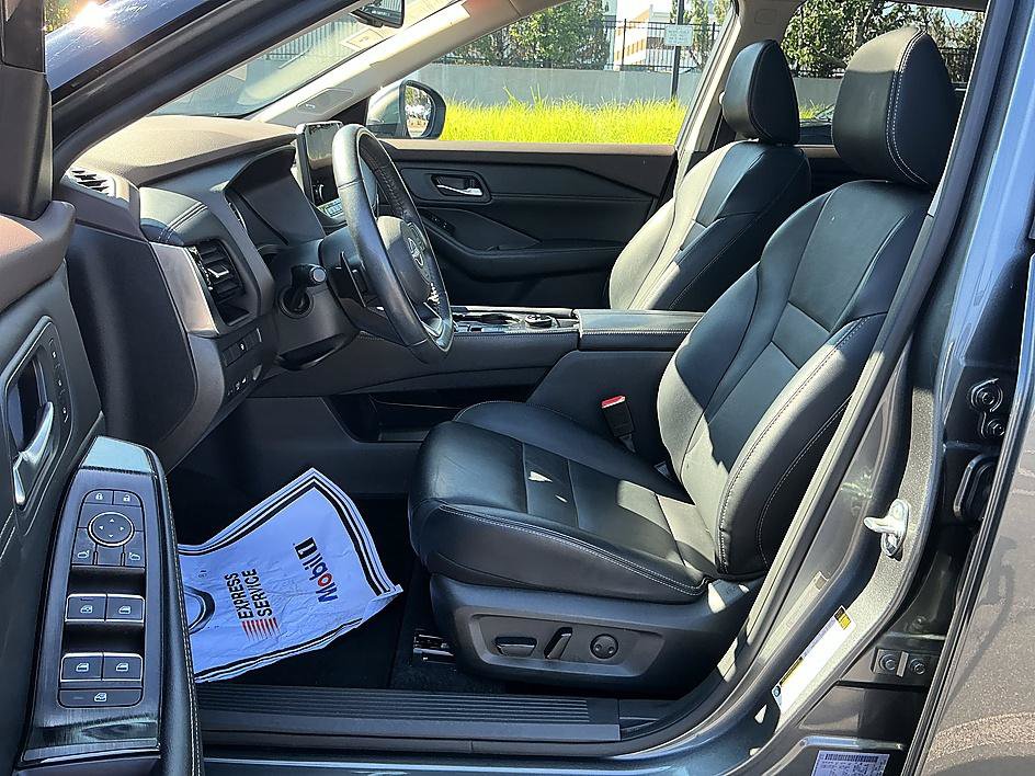 Certified 2023 Nissan Rogue SL w/ SL Premium Package AWD/4WD image 12