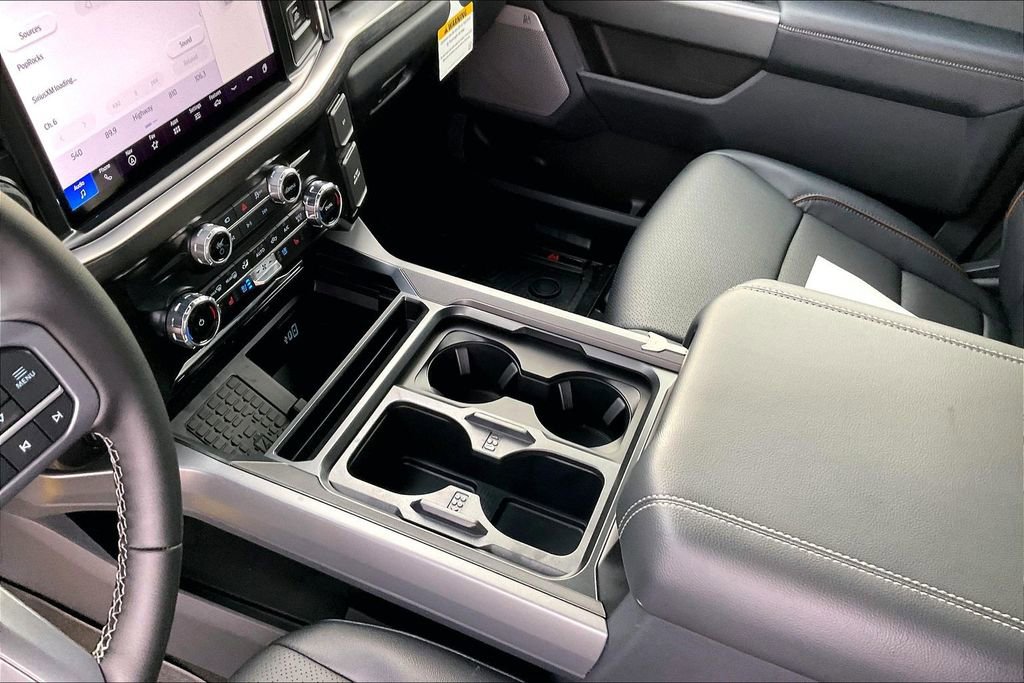 New 2026 Ford F250 Lariat w/ Black Appearance Package image 6