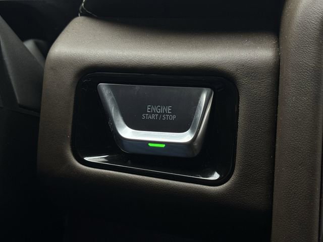 Certified 2025 GMC Yukon Denali Ultimate w/ LPO, Floor Liner Package image 17