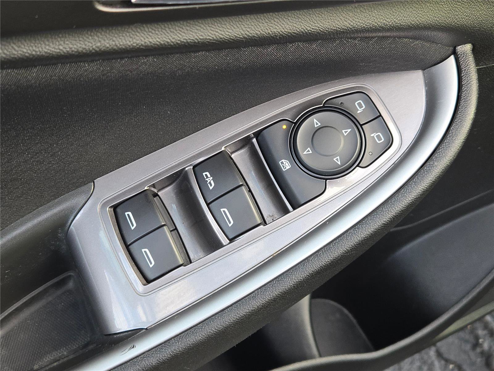 Used 2024 Chevrolet Malibu LT image 22